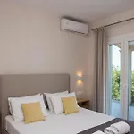 Beachfront Seasun By Posarellivillas Agios Spyridon (Corfu)