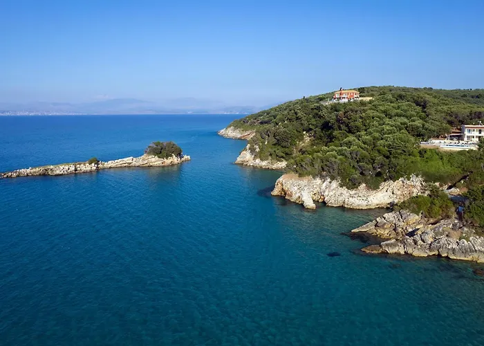 Villa Beachfront Seasun By Posarellivillas