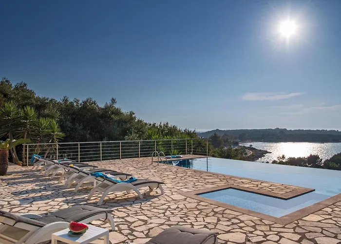 Beachfront Seasun By Posarellivillas Villa Agios Spyridon (Corfu)