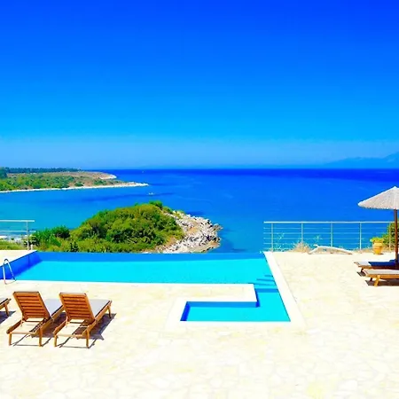 Beachfront Seasun By Posarellivillas Vila *