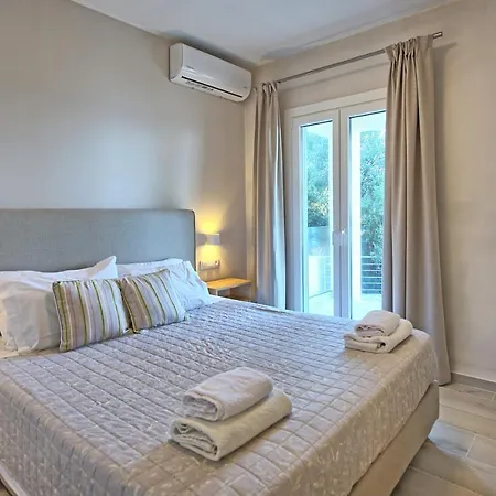 Vila Beachfront Seasun By Posarellivillas Agios Spyridon (Corfu)
