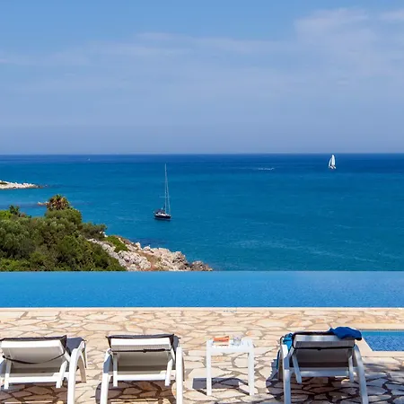 Beachfront Seasun By Posarellivillas Villa Ájosz Szpirídonasz