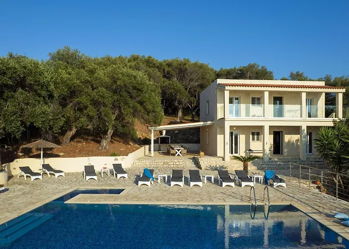 Villa Beachfront Seasun By Posarellivillas *