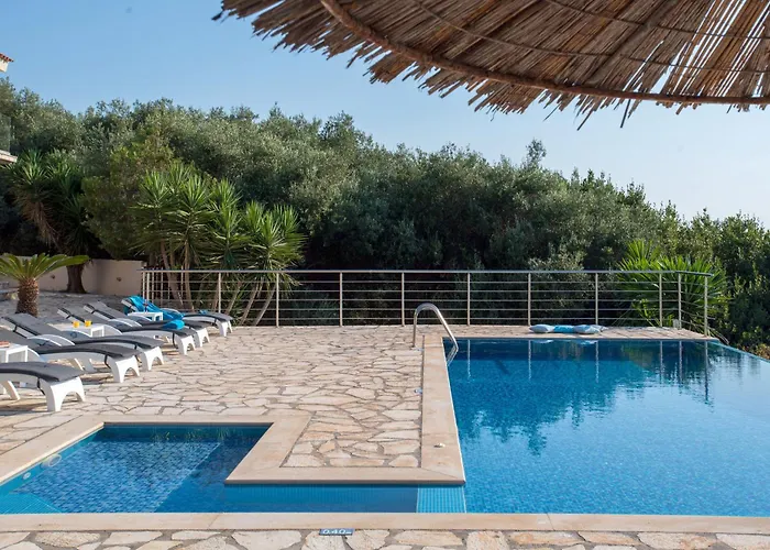 Villa Beachfront Seasun By Posarellivillas *