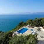 Seasun - Seafront With Infinity Pool & Panoramic Coastal Views By Posarelli Villa