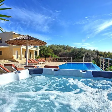 Beachfront Seasun By Posarellivillas * Agios Spyridon (Corfu)