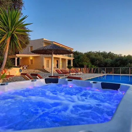 Beachfront Seasun By Posarellivillas Villa *