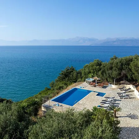 Seasun - Seafront With Infinity Pool & Panoramic Coastal Views By Posarelli Villa